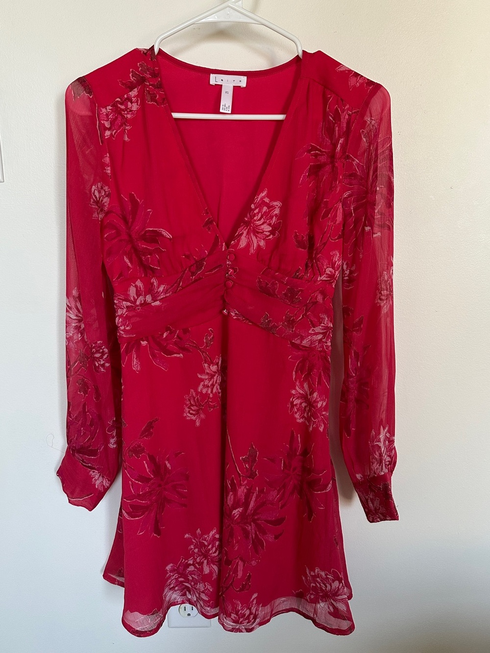 Long sleeve mini pink dress